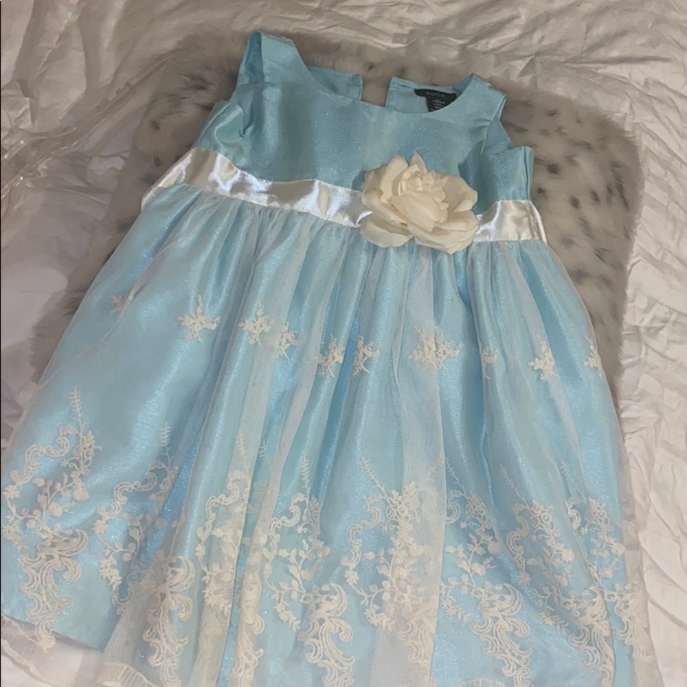 Beautiful girls gown!